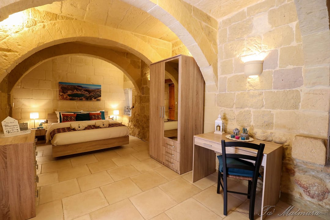 Bedroom 2.1